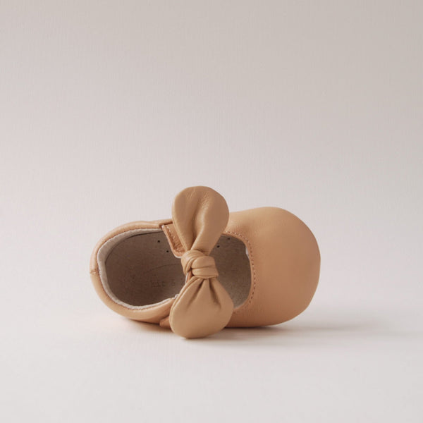 Baby girl sales bow shoes