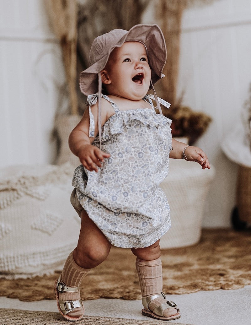 Rei baby hat online